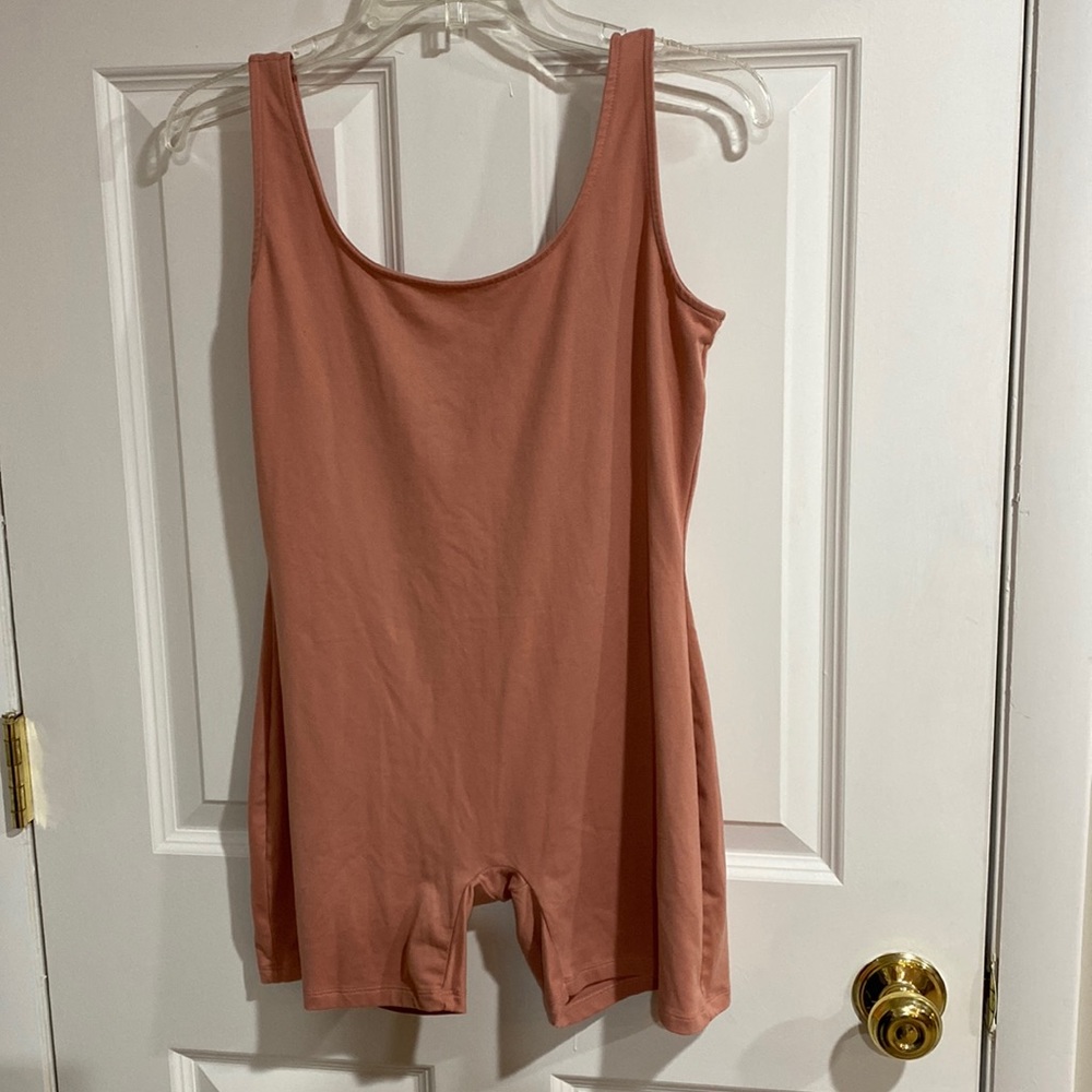 American Eagle Bodysuit. Very lightly worn, see tag.